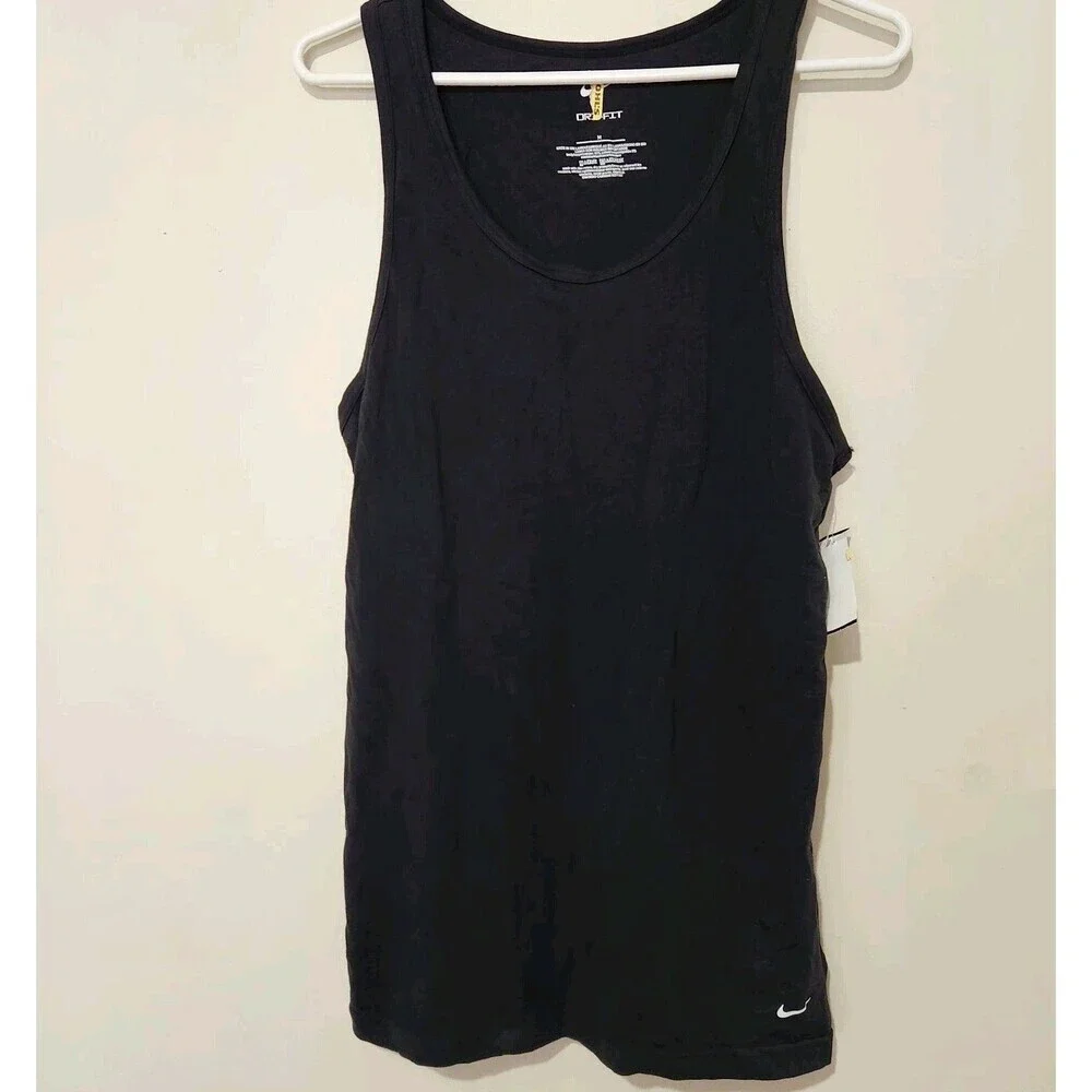Nike Tank Top For Womens Size Medium Black.    New